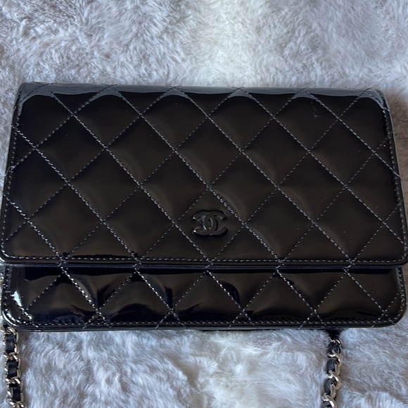 Authentic Chanel Classic Wallet On Chain - Picture 3 of 14